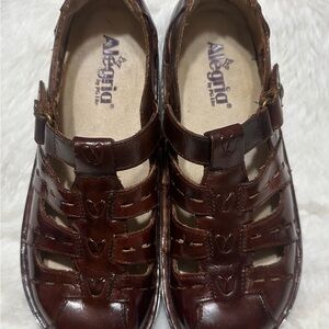 Alegria women’s Brown Leather Shoes size 8